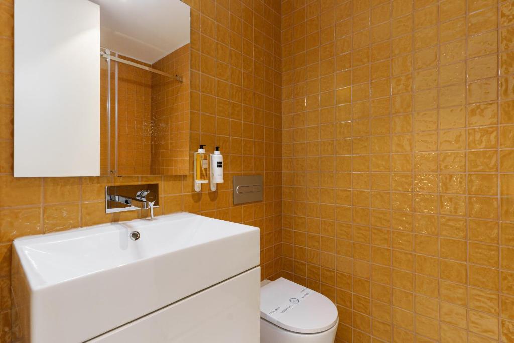 Feel Porto Clerigos Charm Flats - 11