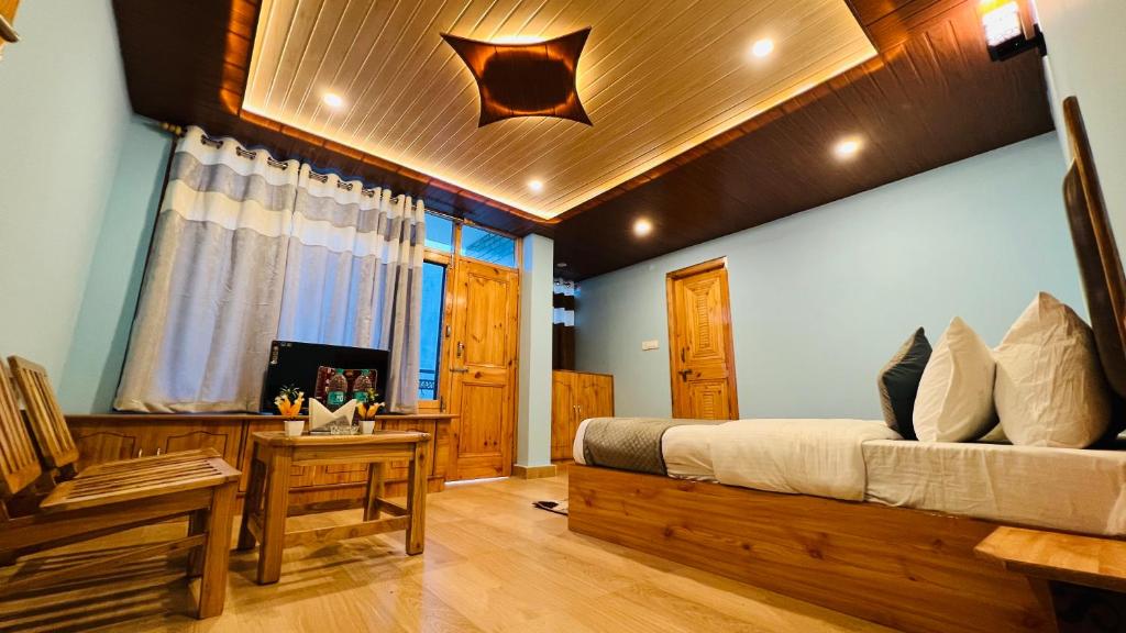 Posezení v ubytování The Sana Luxury Stay, Manali