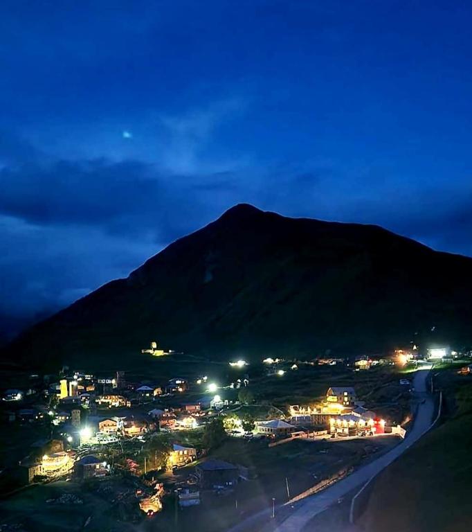 山景或在旅馆看到的山景