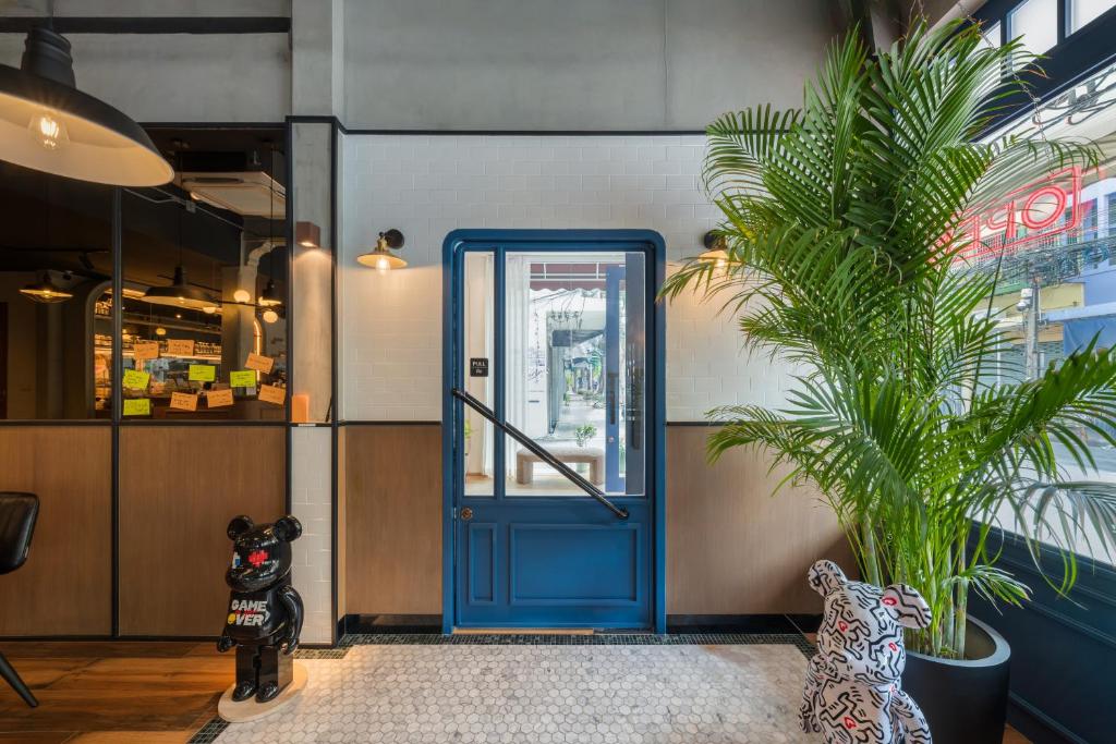 Upstairs at Ton Ton - Resim 7