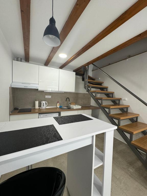 Kuchyňa alebo kuchynka v ubytovaní Apartman Mama Marija
