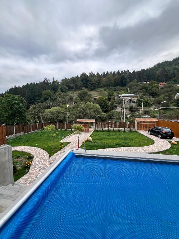 Bazén v ubytování Two Dilijan nebo v jeho okolí