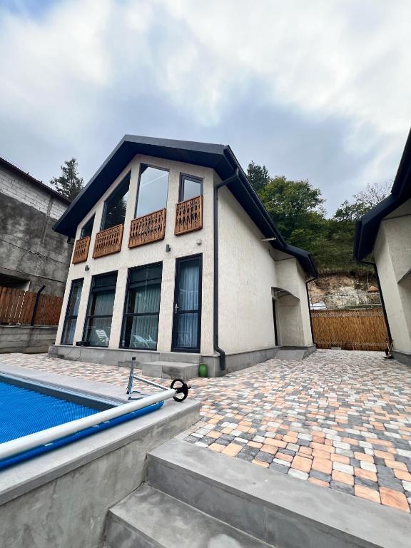 Bazén v ubytování Two Dilijan nebo v jeho okolí