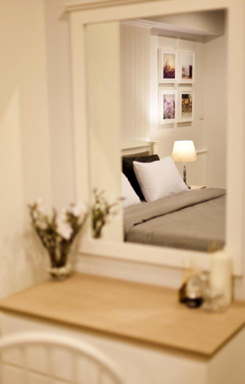 The Eight - Standard Double Room-The Eight Classic King Bed