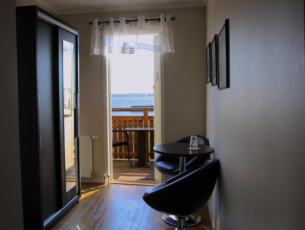 Posezení v ubytování Hotell Villa Solviken