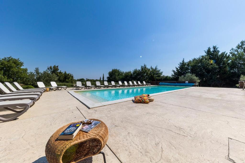 Πισίνα στο ή κοντά στο Villa Mendula