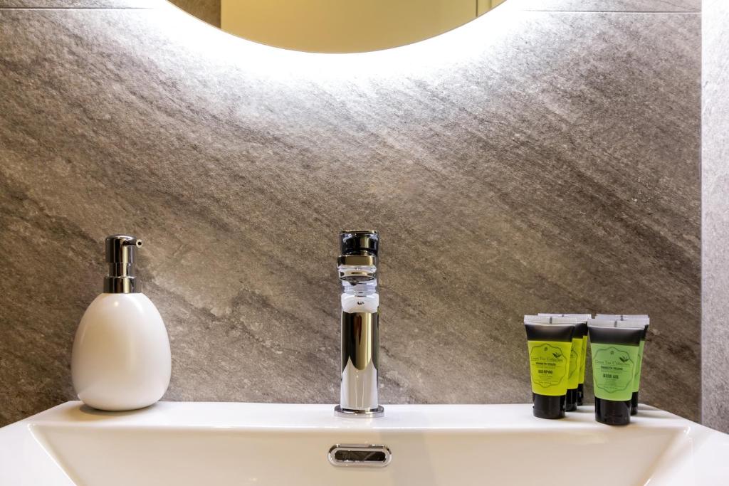 Feelathome O'Donnell Apartments - 15