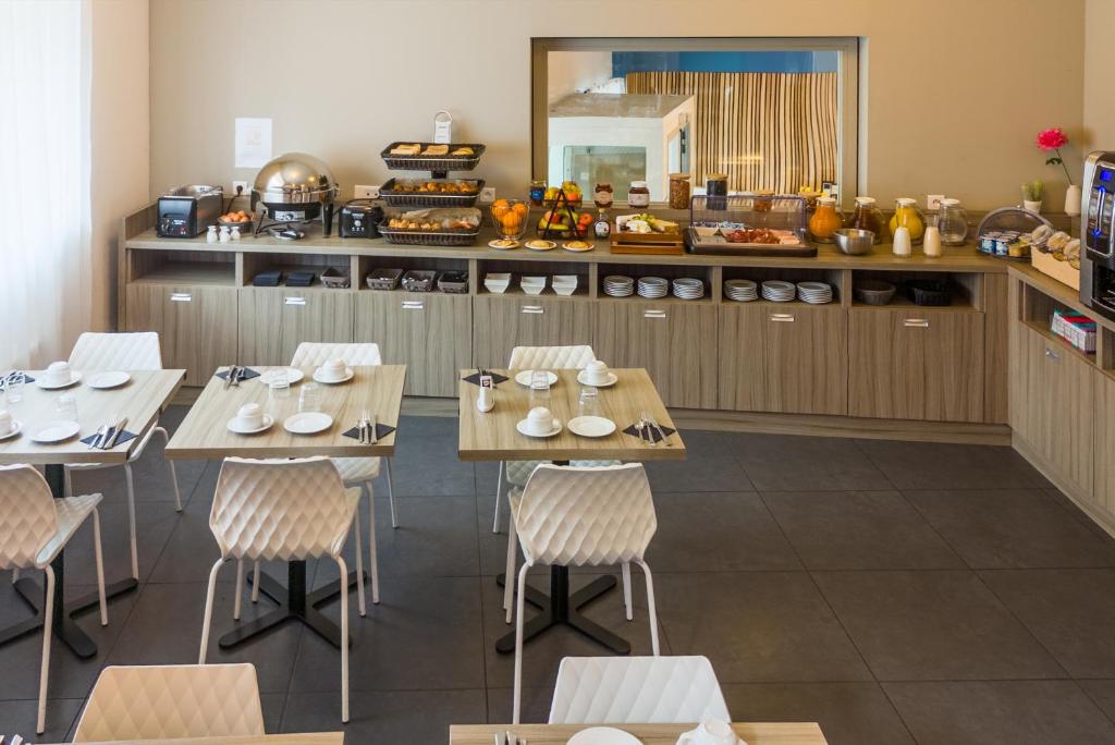 Nemea Appart Hotel Elypseo Strasbourg Port - Resim 17