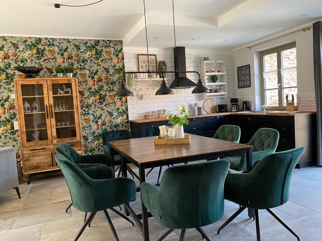 Appartementhaus Seiler Quedlinburg - Four-Bedroom Apartment