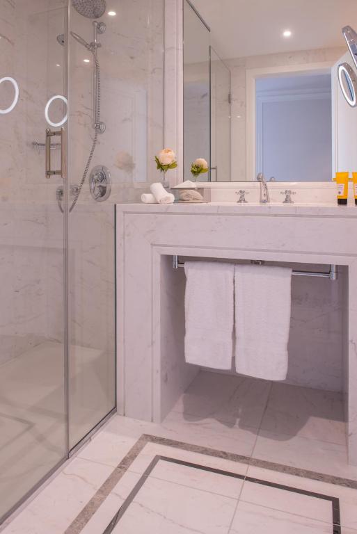 L'Hôtel du Collectionneur Paris - Resim 18