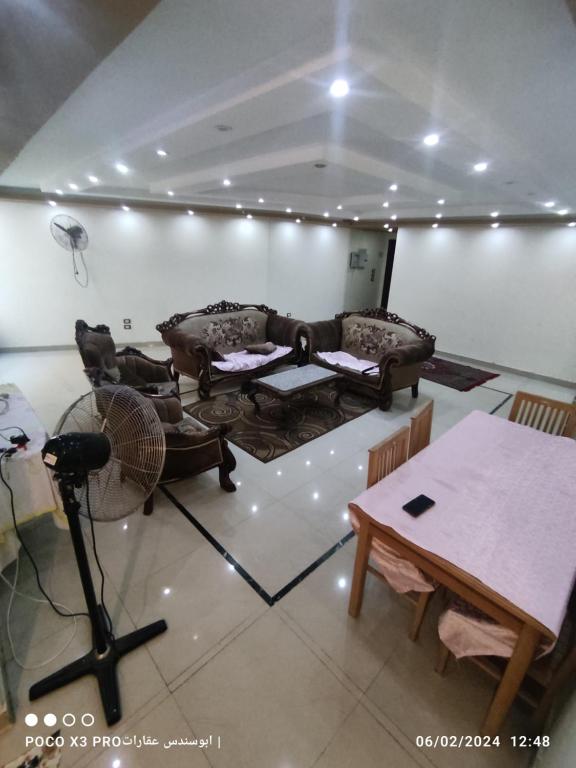 Χώρος καθιστικού στο Super Elite apartment Nile View F6