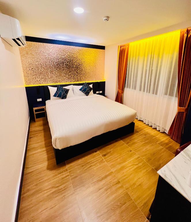 Emiri Hotel - Nana Bangkok - Resim 12