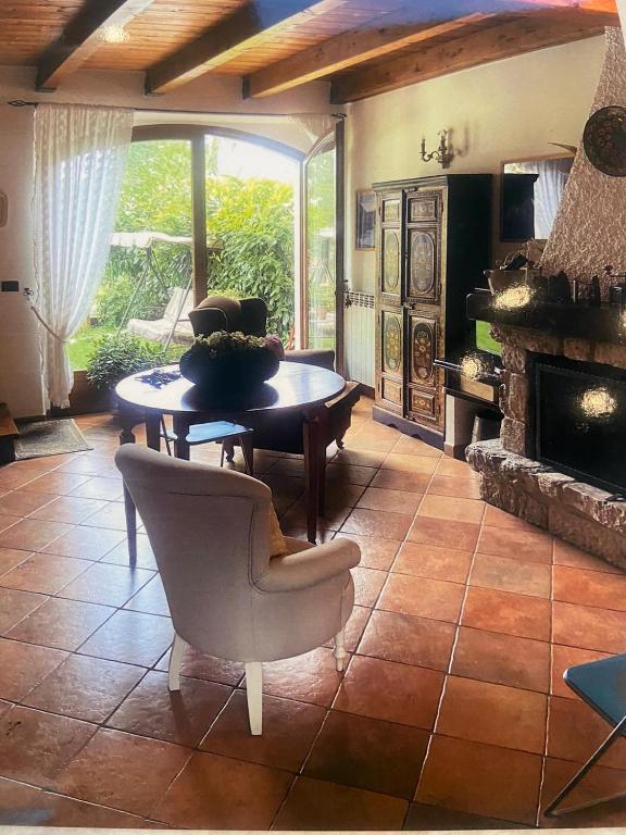 TV a/nebo společenská místnost v ubytování Casa Celeste