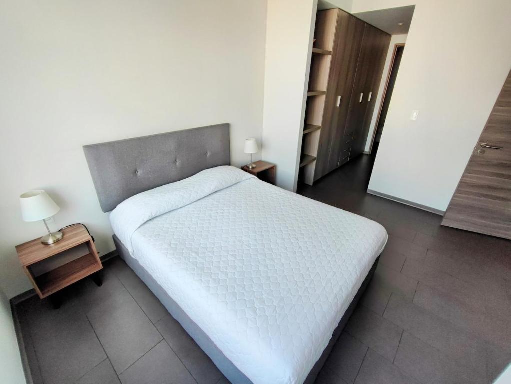 Luxurious High-rise Hs Wifi, Amazing City Views - Appartement Met één Slaapkamer