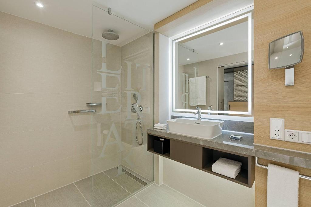Um banheiro em Frankfurt Airport Marriott Hotel