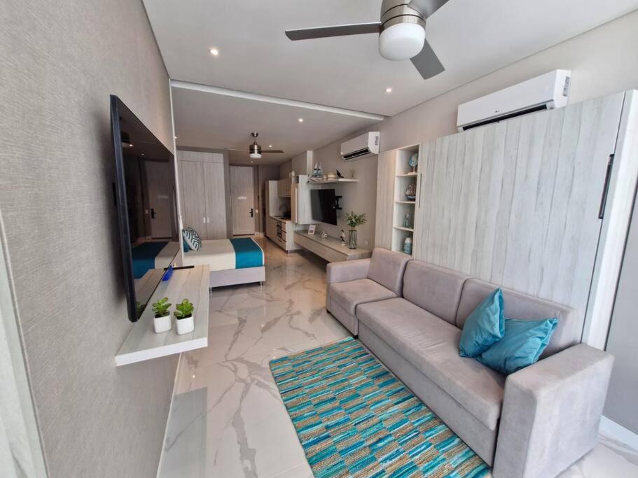 Posezení v ubytování Apartamento Luxury en Süi Lofts