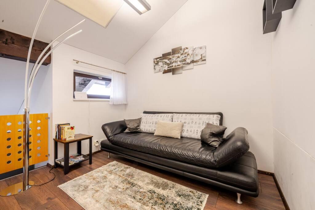 Posezení v ubytování Ferienwohnung Haldennest