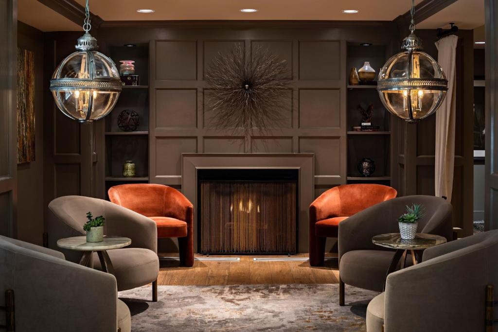 Ambassador Hotel Oklahoma City, Autograph Collection - Hizvo