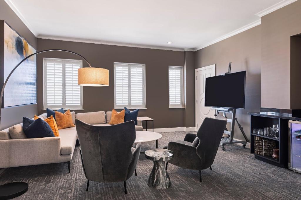 Ambassador Hotel Oklahoma City, Autograph Collection - Ambassador Suite, Suite, 1 König