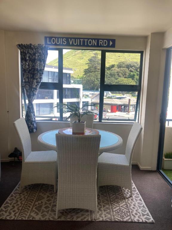 Oceanside to Seaside 334 - Resim 1