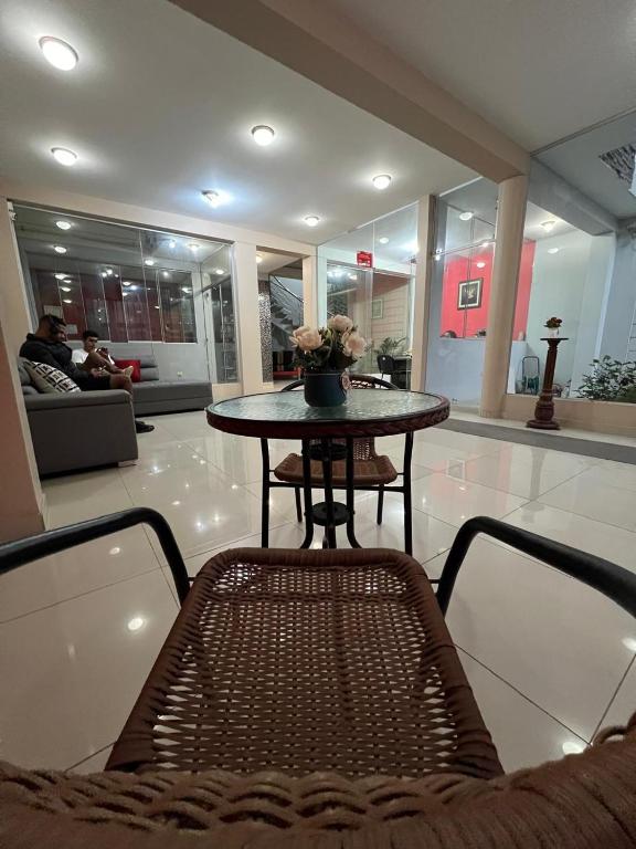 Posezení v ubytování TruGarden Hotel Trujillo