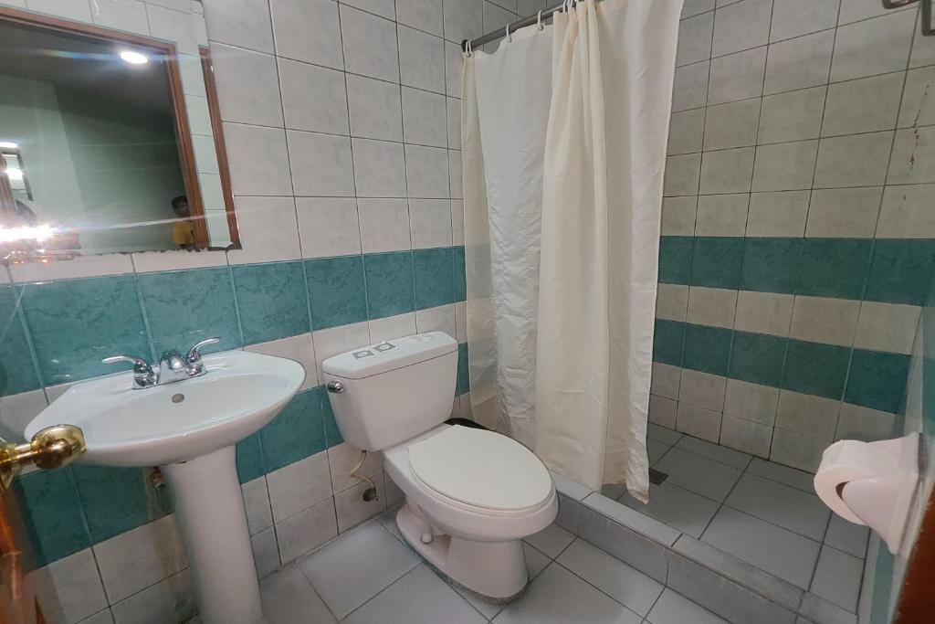 Koupelna v ubytování Oftana Suites Cebu near Oakridge