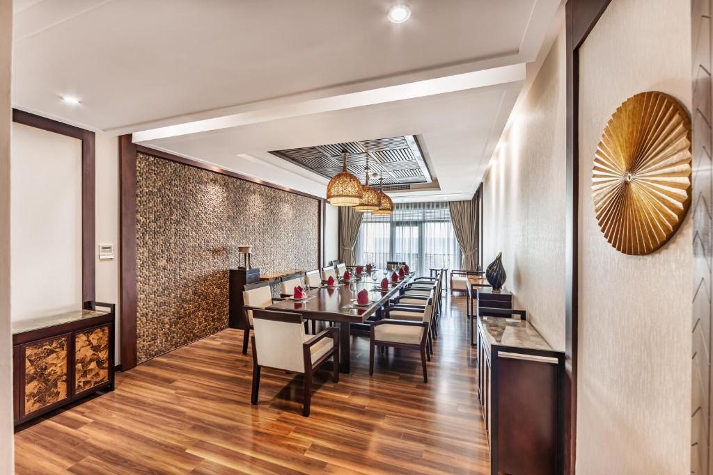 Phòng Có Giường Cỡ Queen Nhìn Ra Hồ Bơi