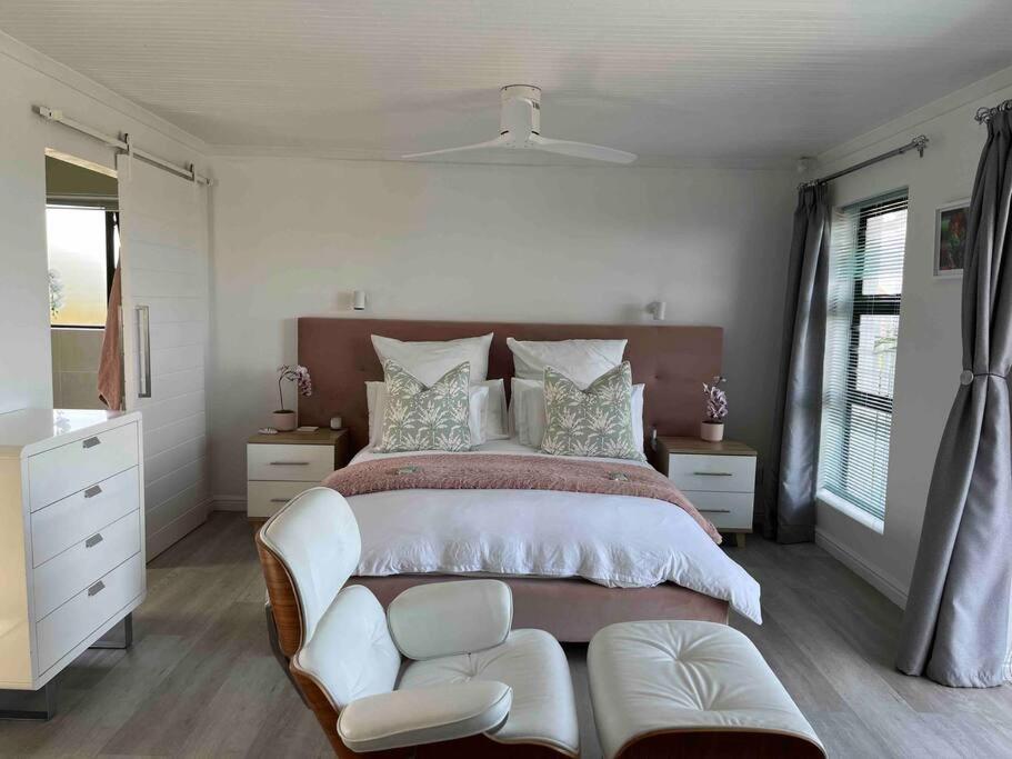 Elevated & Fluent in Comfort - Image 16