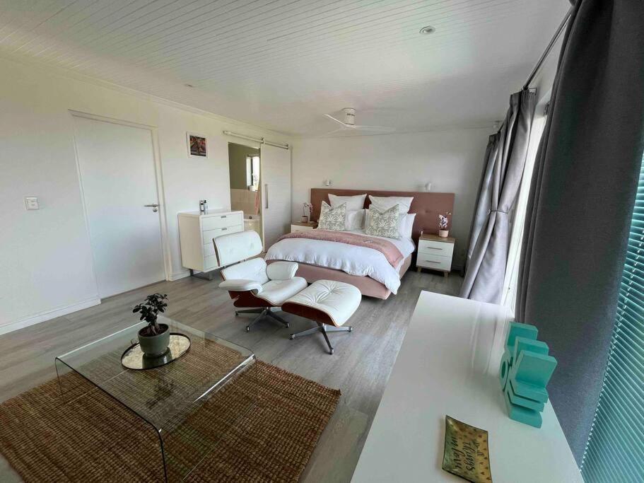 Elevated & Fluent in Comfort - Image 22