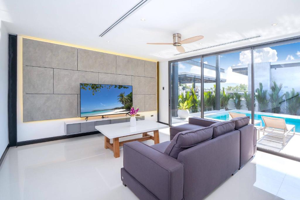 Loft Style 4BR Villa Sunset Garden 4 with 12m Salt Water Pool, near NaiHarn - Villa Con Piscina Privata