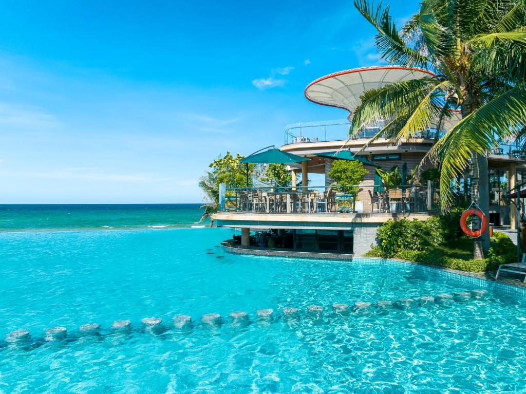 Bazén v ubytování KOI Resort & Residence Da Nang nebo v jeho okolí