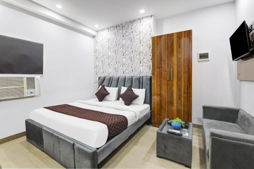 Hotel The Rasa at Vasundhara - Superior Double Room