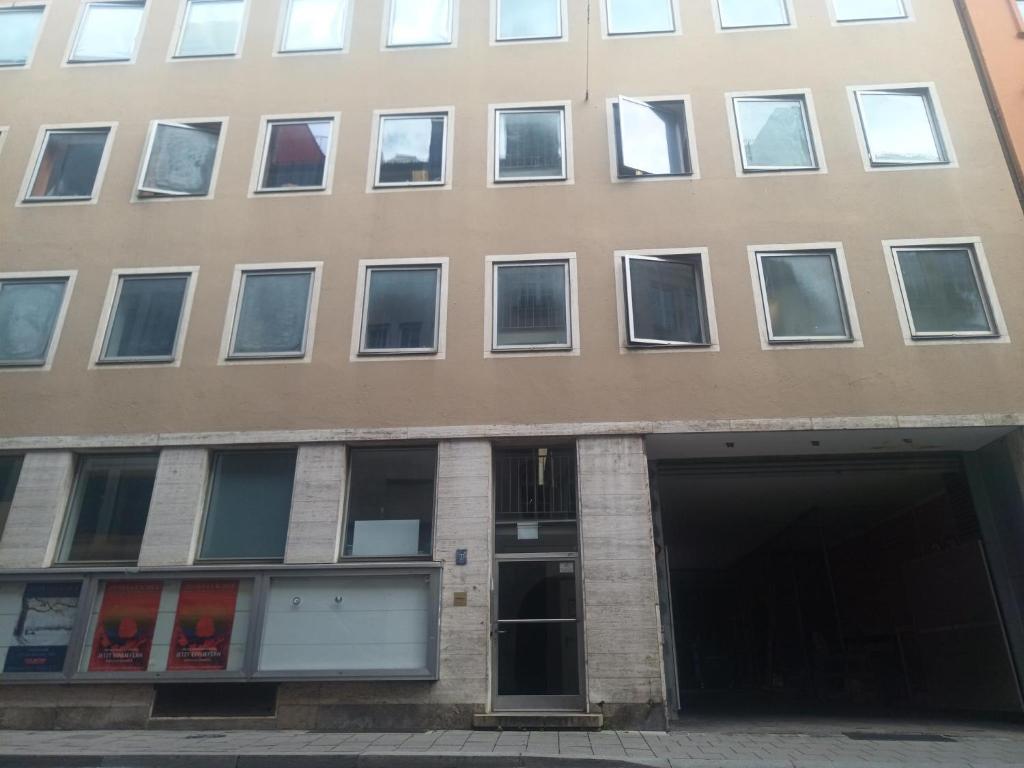 2-Rent Group Hostel Rooms&Apartments GKP2