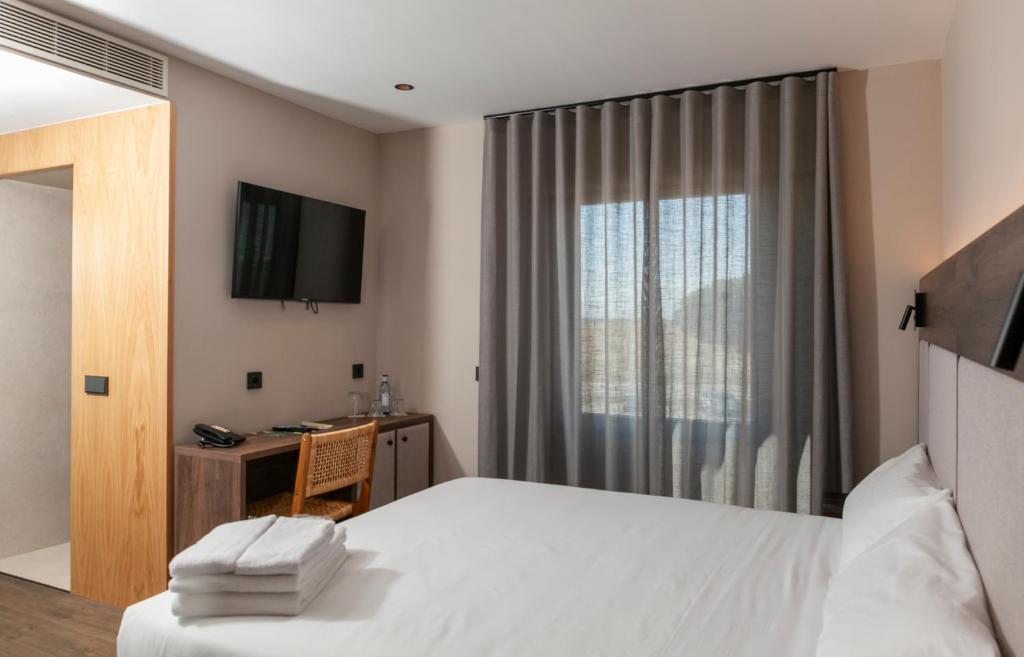 HOTEL RURAL FINCA LA DESA - Double Room With Spa Bath