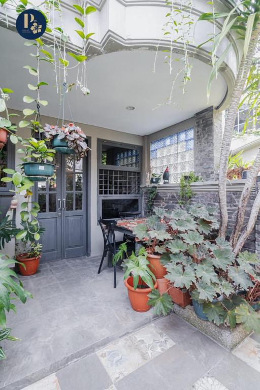 Zahrada ubytování Bali Puspa Guest House
