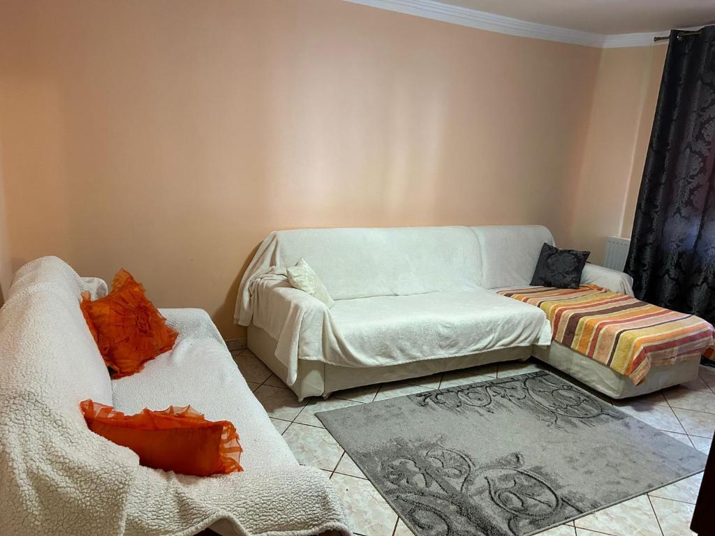 En eller flere senge i et værelse på Casy&Angy