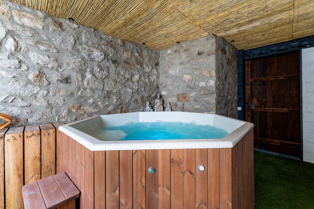 Fotografie z fotogalerie ubytování Can Salva amb Jacuzzi privat v destinaci Torroella de Fluviá