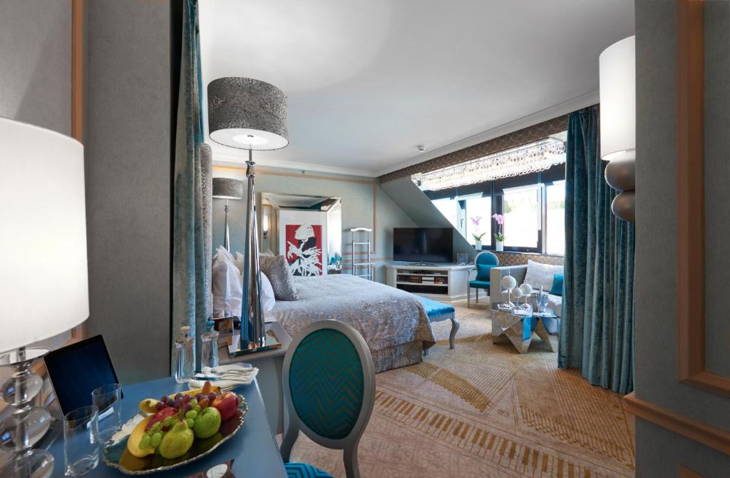 Aria Hotel Budapest by Library Hotel Collection - Liszt Studio With King Bed
