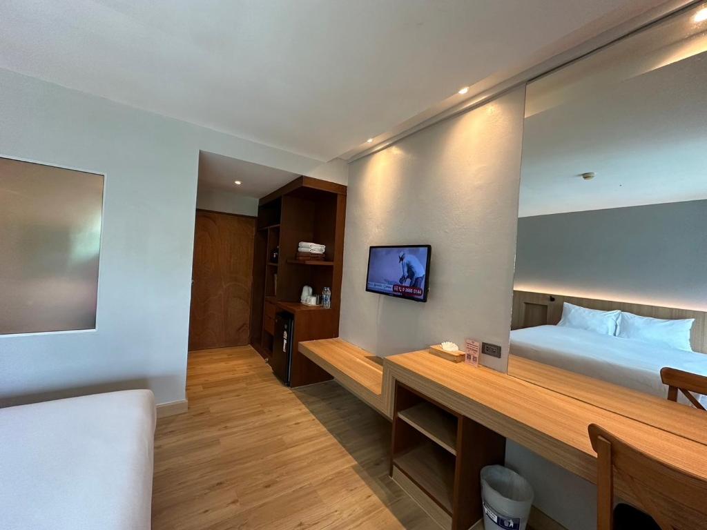 Baan Karon Resort - 3