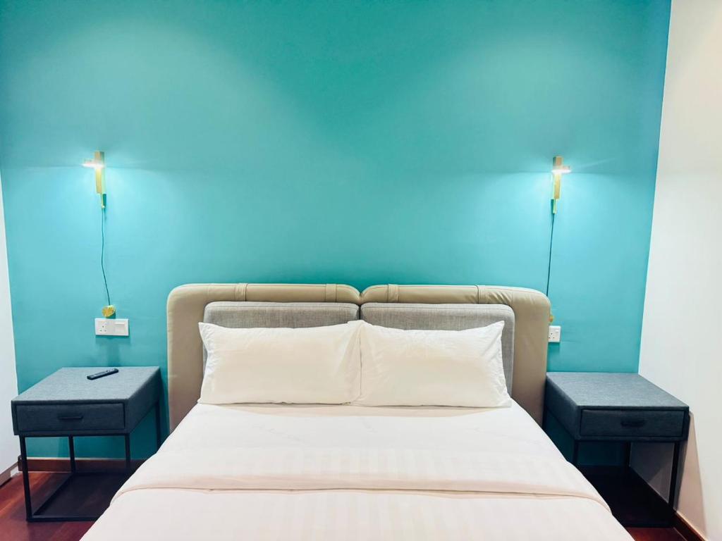 Postel nebo postele na pokoji v ubytování Crown Suites The Manor KLCC Kuala Lumpur City Center
