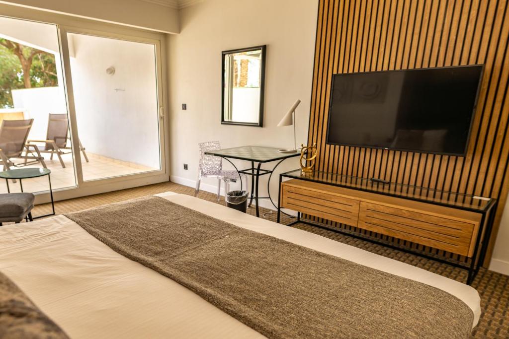 TV o dispositivi per l'intrattenimento presso David Dead Sea Resort & Spa