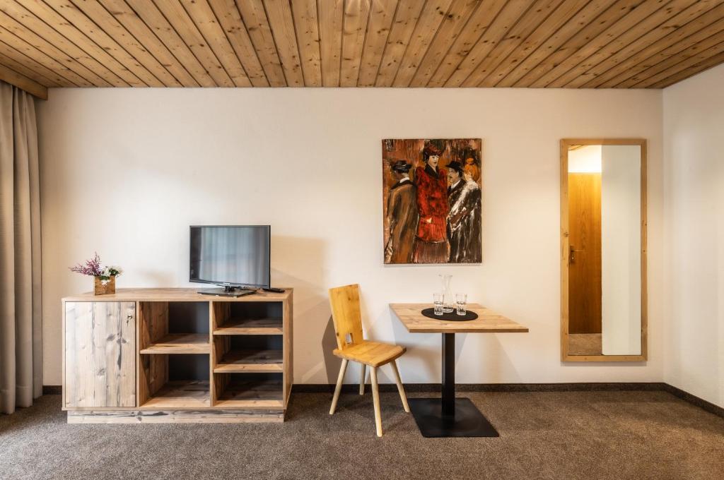 TV a/nebo společenská místnost v ubytování Gasthaus Ursprung