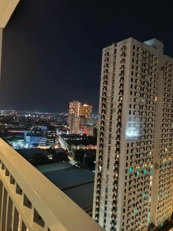 Cozy Staycation at Destiny's Crib Fame, Edsa Mandaluyong photo