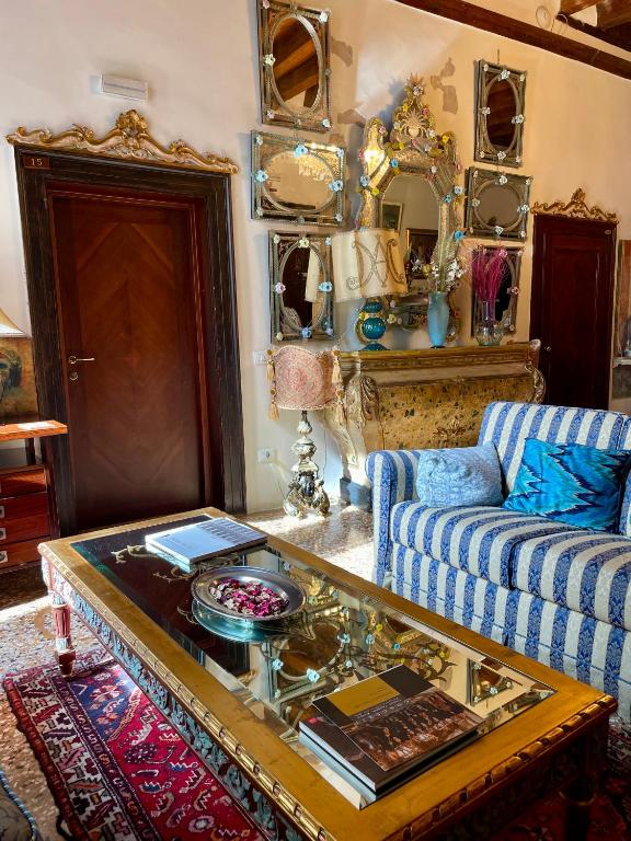 Console Palais - Resim 20