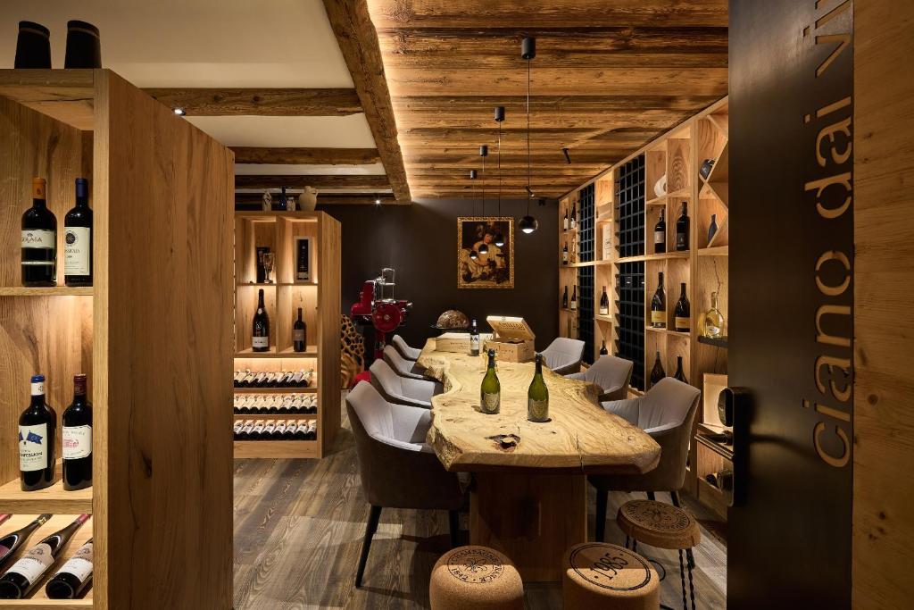 Nápoje v ubytování Dolomites Wellness Hotel Savoy