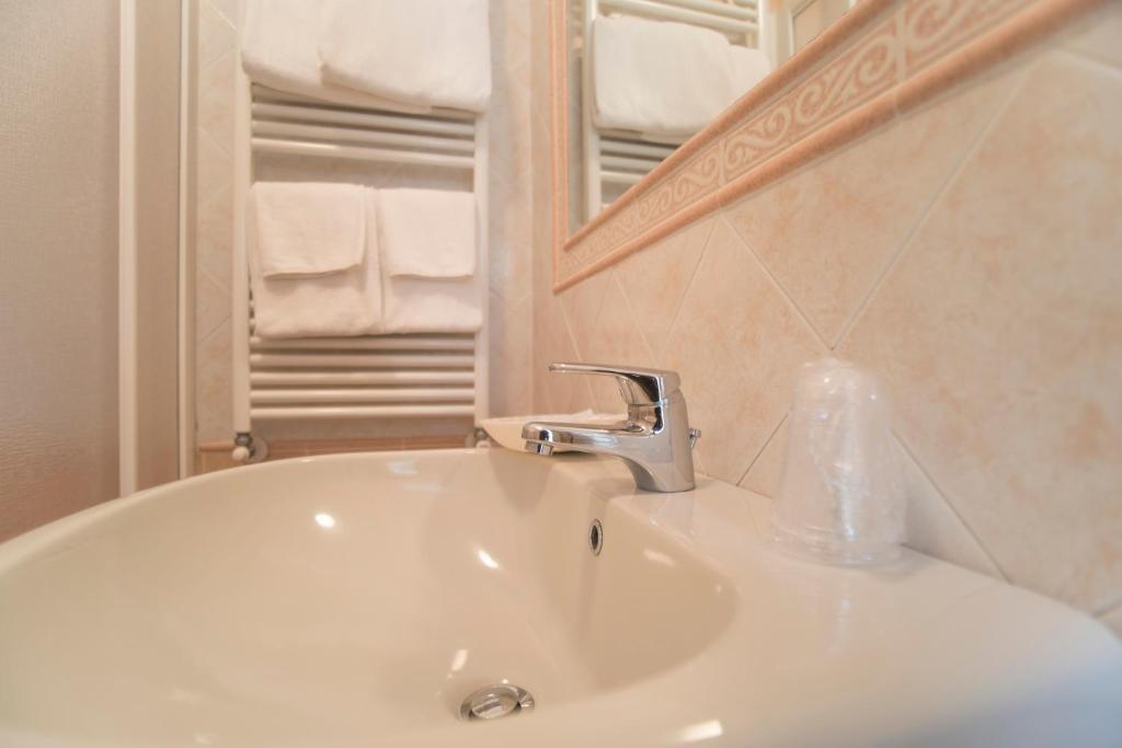 Um banheiro em Hotel Terranova
