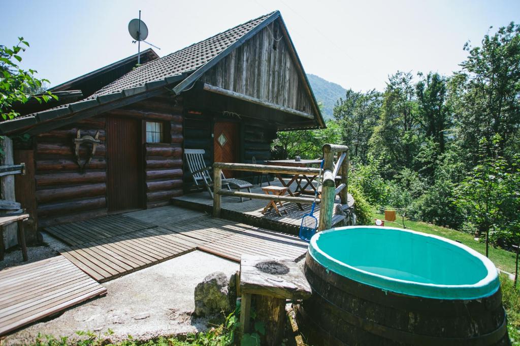 Guest House Kraljev Hrib - 木屋