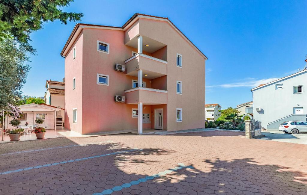 2 Bedroom Gorgeous Apartment In Medulin