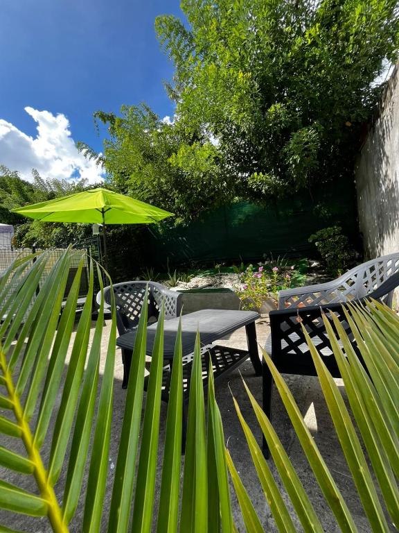 Zahrada ubytování Jasmin - Appartement face plage Diamant