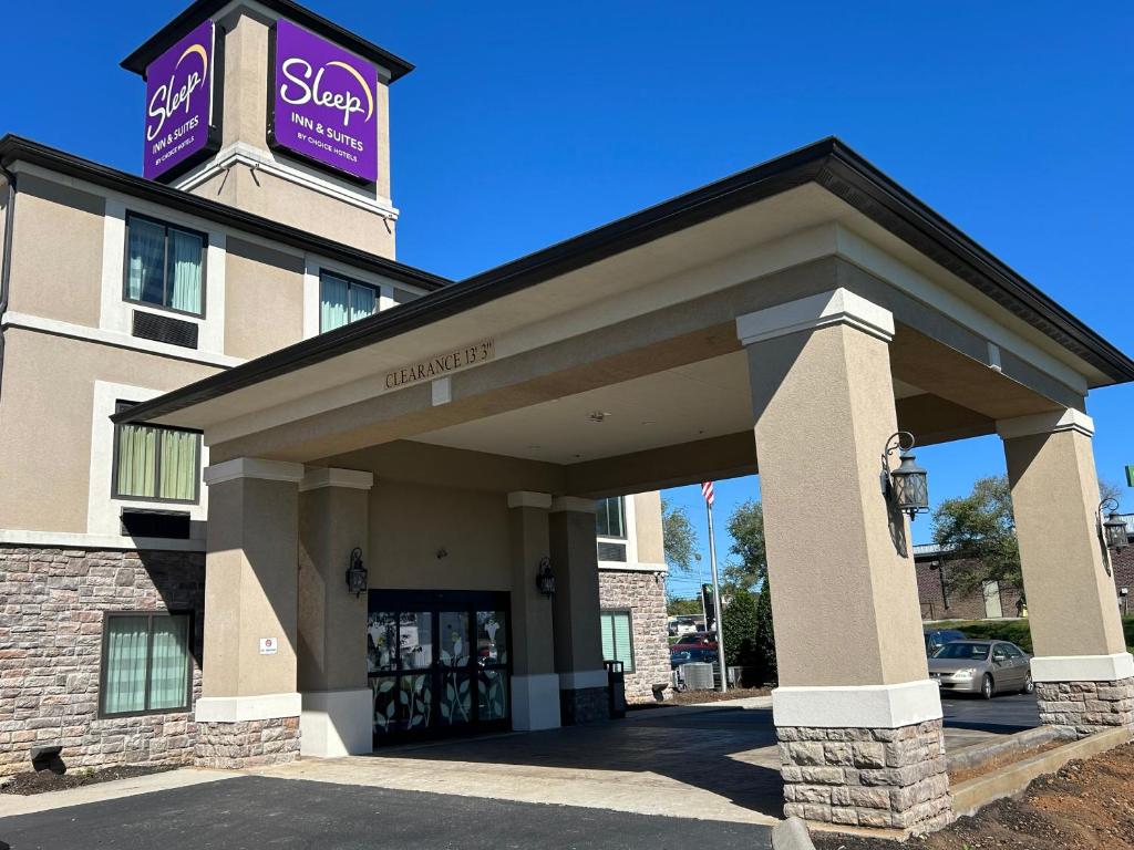 Sleep Inn and Suites Manchester